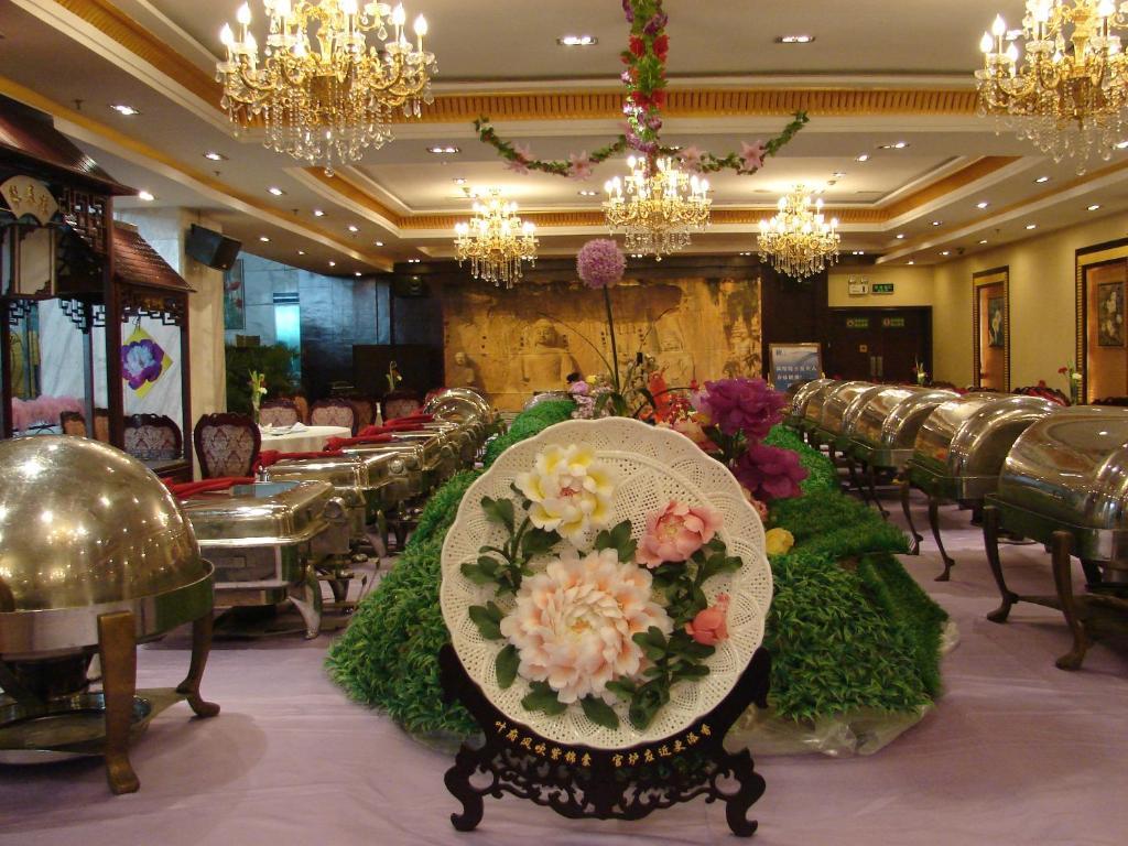 Luoyang Aviation Hotel Екстер'єр фото
